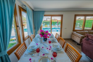 Deluxe Villa | Living area | 49-inch Smart TV with satellite channels, TV - Ada Villa (Fethiye)