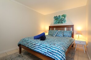 1 多间卧室、熨斗/熨衣板、免费 WiFi、床单