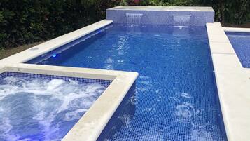 Piscine extérieure
