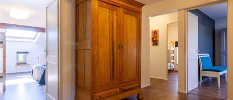 4 dormitorios, wifi gratis, ropa de cama