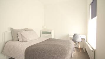 4 soverom, wi-fi (inkludert) og sengetøy