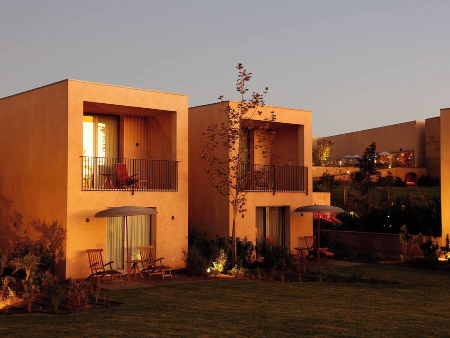 Vista frontal de la propiedad