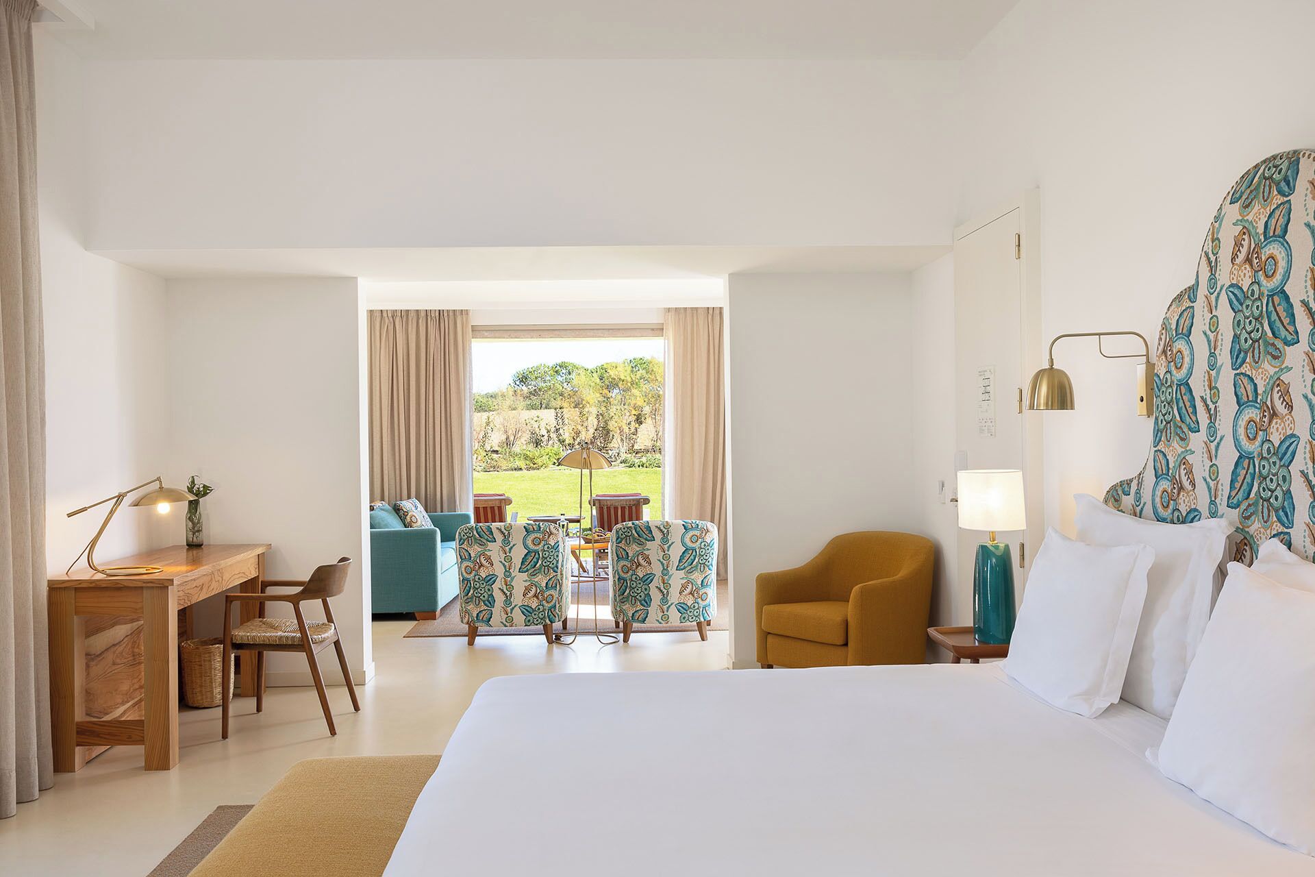 Familierom, 2 soverom | Sengetøy av topp kvalitet, minibar og safe på rommet