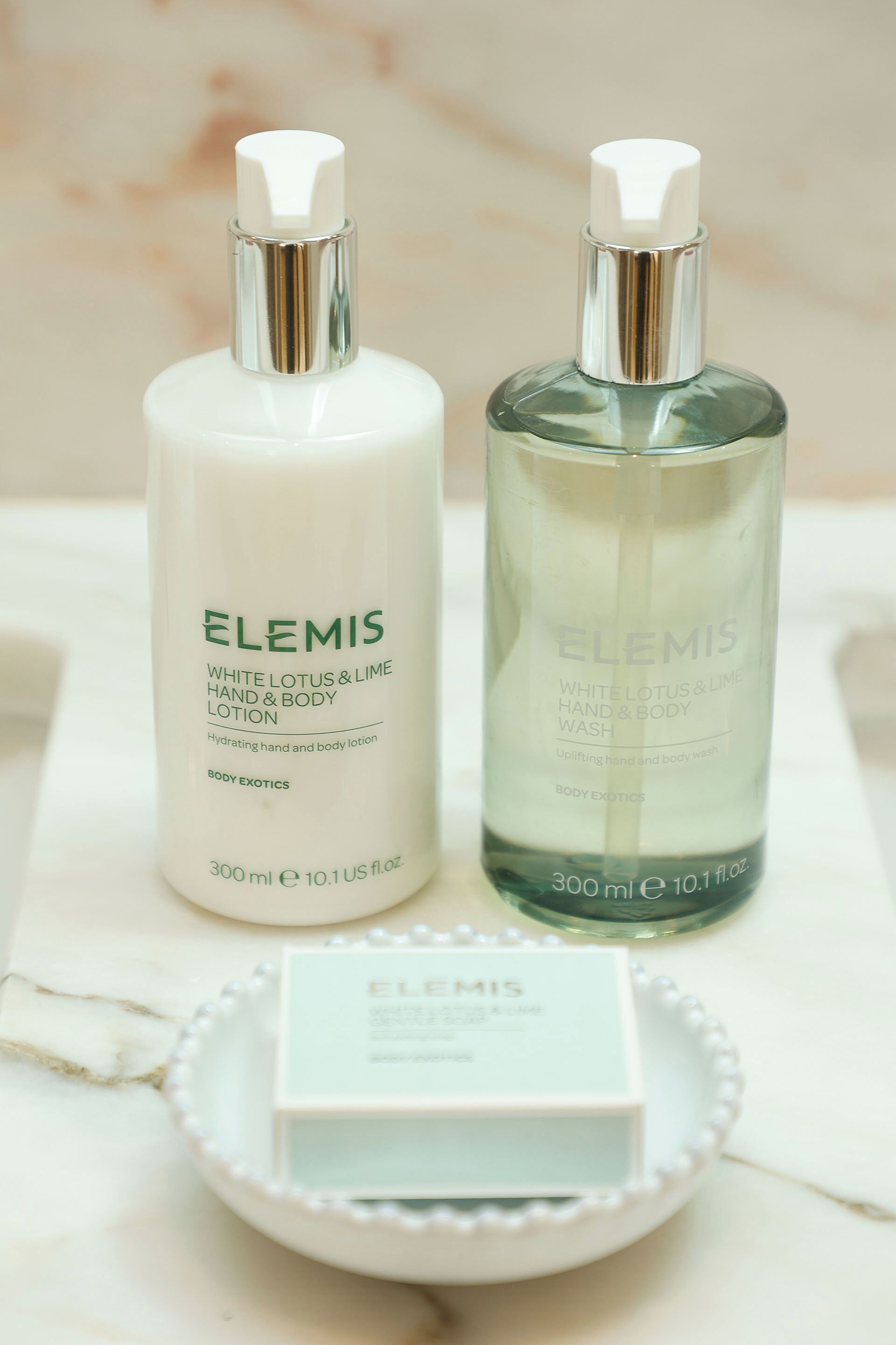 sky terrace premium suite | bathroom | separate bathtub and shower, rainfall showerhead, free toiletries