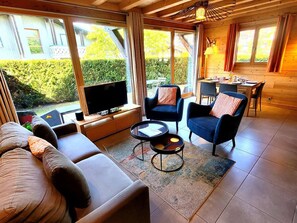 TV - Bright duplex with garden, near slopes, 6 pers, parking (Les Gets)