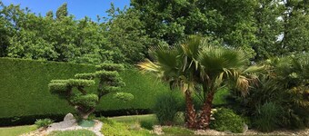 FURNISHED STUDIO IN CHARMING GITE