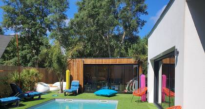 Architect-designed villa with heated pool