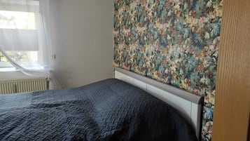 1 bedroom, free WiFi, bed sheets