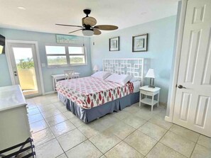 2 habitaciones, tabla de planchar con plancha, cuna de viaje y wifi 