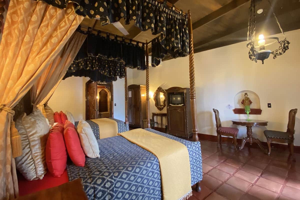 Desk, free WiFi, bed sheets