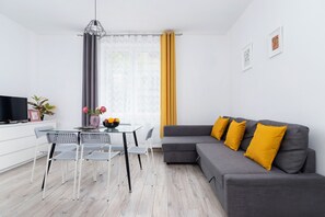 Apartment, 1 Bedroom, Kitchen | Living room - Apartment Bosacka Cracow by Renters (Kraków)