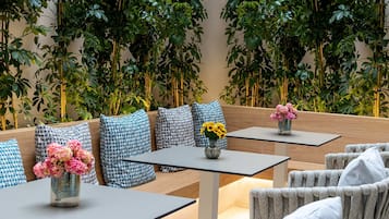 ด้านหน้าที่พัก