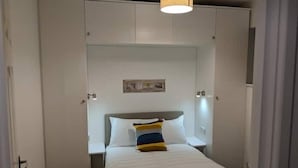 Standard Apartment | 1 bedroom, iron/ironing board, free WiFi, bed sheets