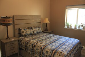 2 chambres, fer et planche à repasser, lit parapluie, Wi-Fi gratuit