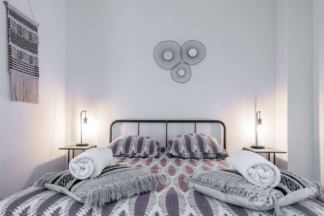 1 Schlafzimmer, Schreibtisch, Bügeleisen/Bügelbrett, Reisekinderbett