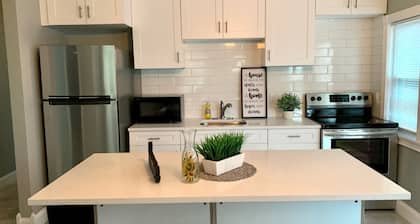 The Maid of the Mist Villa-Yard &Parking