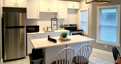 The Maid of the Mist Villa-Yard &Parking