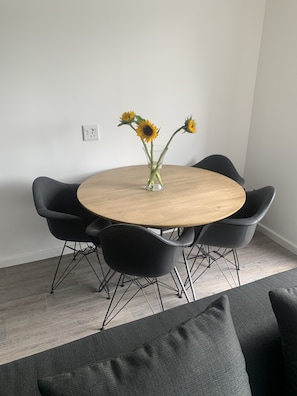 In-room dining - Castle Rock 206 (Cape Town)