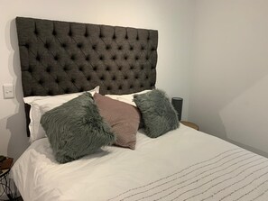 1 개의 침실, 이집트산 면 시트, 고급 침구, 메모리폼 침대