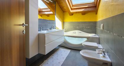 New Deal - APT with Terrace & Jacuzzi