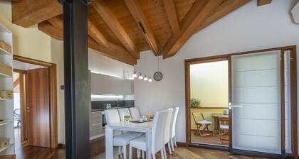 New Deal - APT with Terrace & Jacuzzi