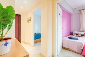 3 bedrooms, iron/ironing board, travel cot, WiFi