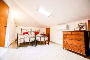 4 chambres, Wi-Fi gratuit, draps fournis