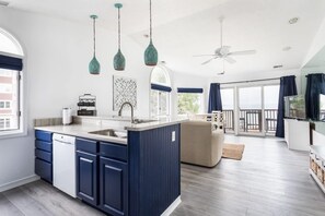 Interior - Beachside 321 Luxury Condo on the Beach (Traverse City)