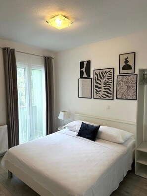 7 chambres, fer et planche à repasser, Wi-Fi, literie fournie