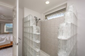 Bathroom - Villas Of Kamalii 17 3 Bedroom Condo by RedAwning (Princeville)