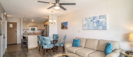 Leilighet, 1 soverom | Oppholdsområde | Smart-TV