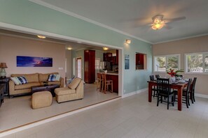 House, 2 Bedrooms | Living room | Smart TV, streaming services