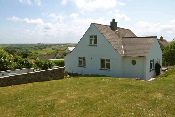 Trehanoo House and grass area of garden