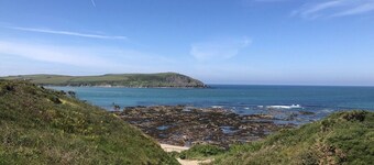 Trehanoo House (sleeps 8) and separate (Annexe sleeps 4/5)