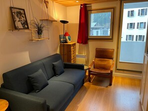 Living area - Modern Apt With View On The Aiguille Du Midi (Chamonix-Mont-Blanc)