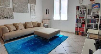 1 Bed Flat - Sleeps 2 - Parking - Wifi