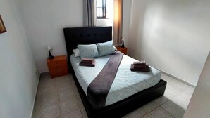 3 Schlafzimmer, Bügeleisen/Bügelbrett, kostenloses WLAN, Bettwäsche