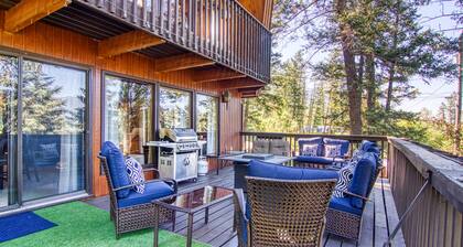 Hebron Cabin: 4 Bdrms |Sleeps8 (13 incl kids)| Hot tub * Pet Friendly
