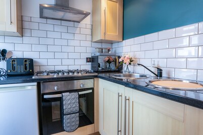 Perfect flat for the beach and town centre