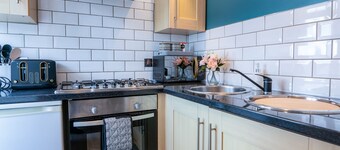 Perfect flat for the beach and town centre