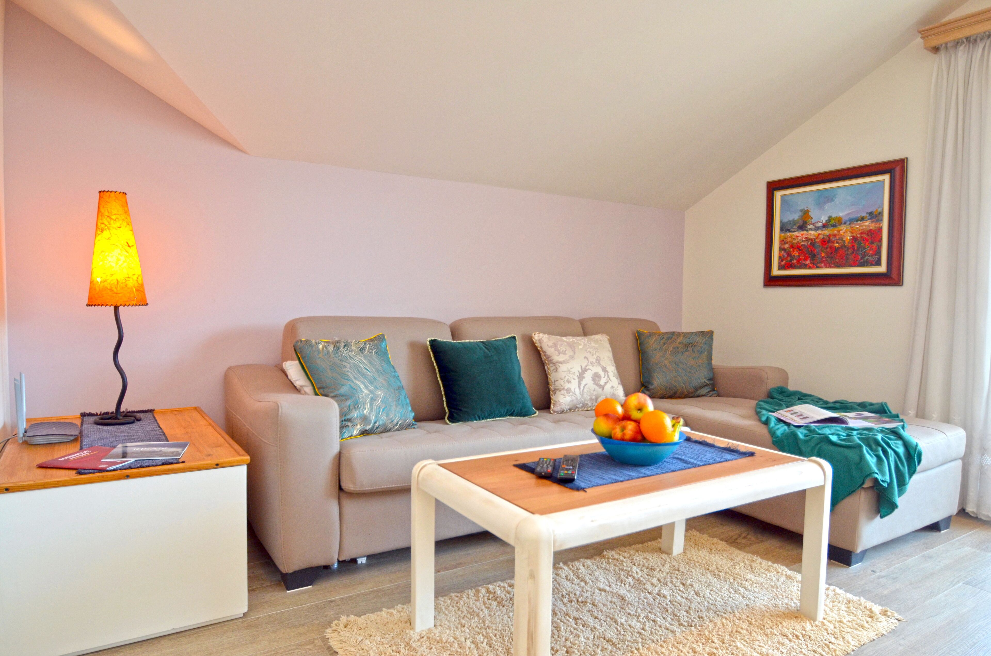 Apartemen Standar | Didekorasi berbeda-beda dan dilengkapi dengan perabotan berbeda-beda