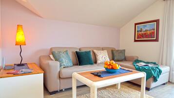 Apartemen Standar | Didekorasi berbeda-beda dan dilengkapi dengan perabotan berbeda-beda