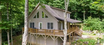 Gone Ski'Inn  - Pet Friendly! Minutes to ski slopes, golf course, tennis, shopping, and more!