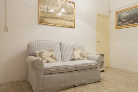 Apartment | 1 bedroom, bed sheets