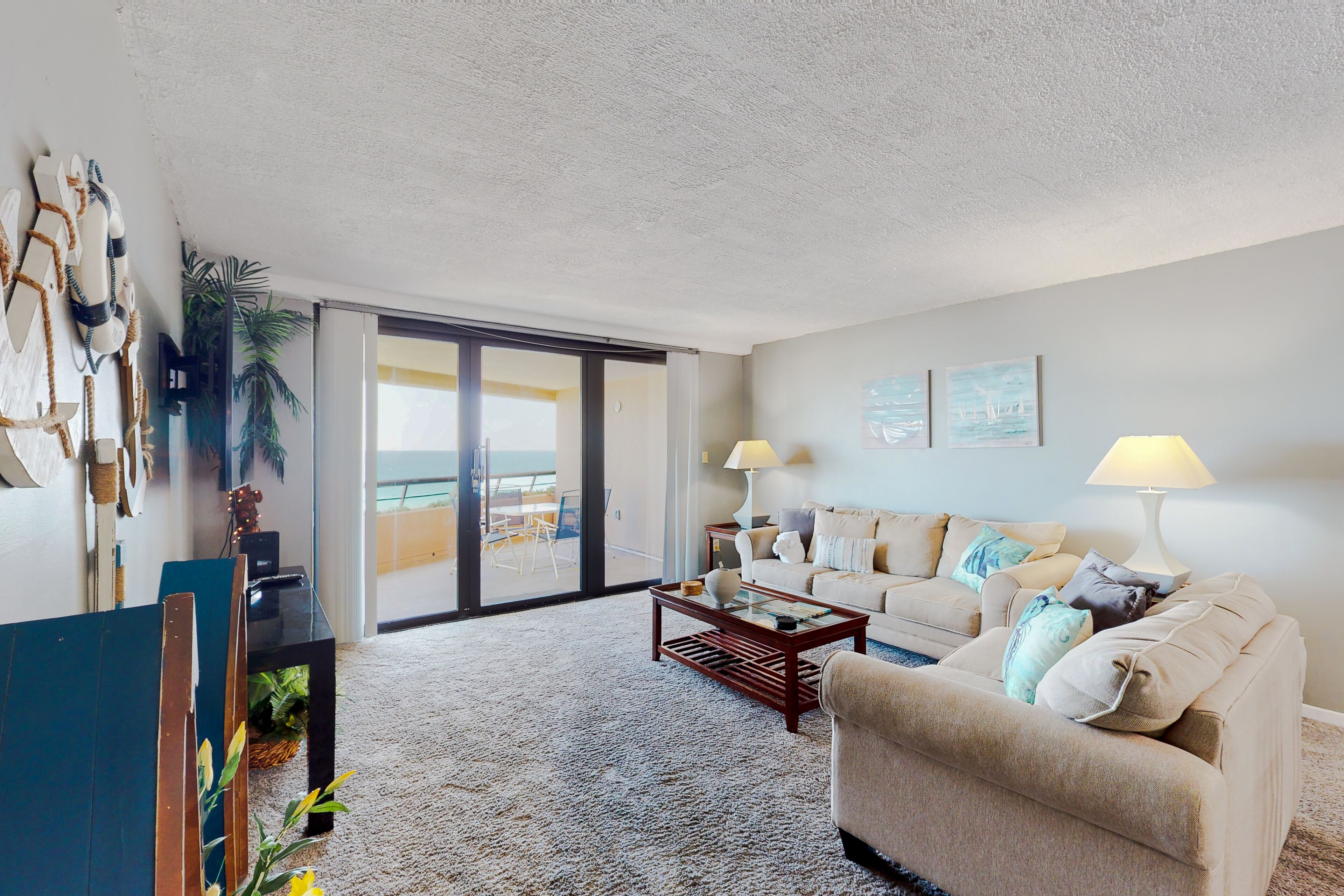 Lovely Condo in Beachfront Resort w/Gulf View, Balcony, & Shared Pool/Hot Tub