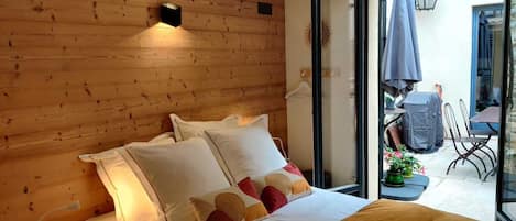 3 Schlafzimmer, schallisolierte Zimmer, BĂŒgeleisen/BĂŒgelbrett