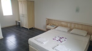 Classic Double Room | Free WiFi, bed sheets - Chronos Beach Hotel (Bodrum)