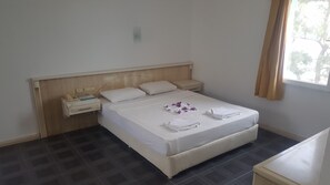 Free WiFi, bed sheets - Chronos Beach Hotel (Bodrum)