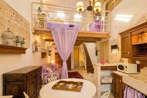 Interior - Alghero Old Town. Chic Mediterranean Loft near the Sea. Sardinia (Alghero)