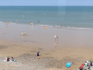 Beach - The Plaice -  Wake up to panoramic sea views in The Plaice, Sheringham (Sheringham)